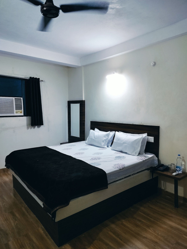 Room 4, hotel vijay shree palace, Rajgarh