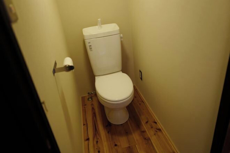 Bathroom 3, Honmachi-Shin South, Kyoto