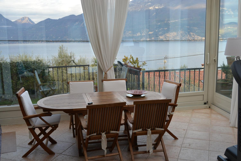 Others 5, Villa Anna, Verona