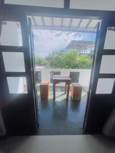 Others 5, Chrish Residence, Negombo