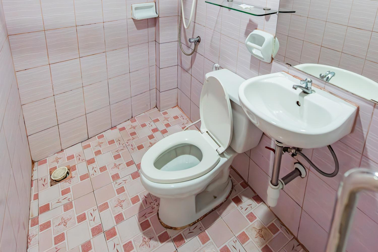 Bathroom 4, The Prince Hotel by Zuzu, Muang Phitsanulok