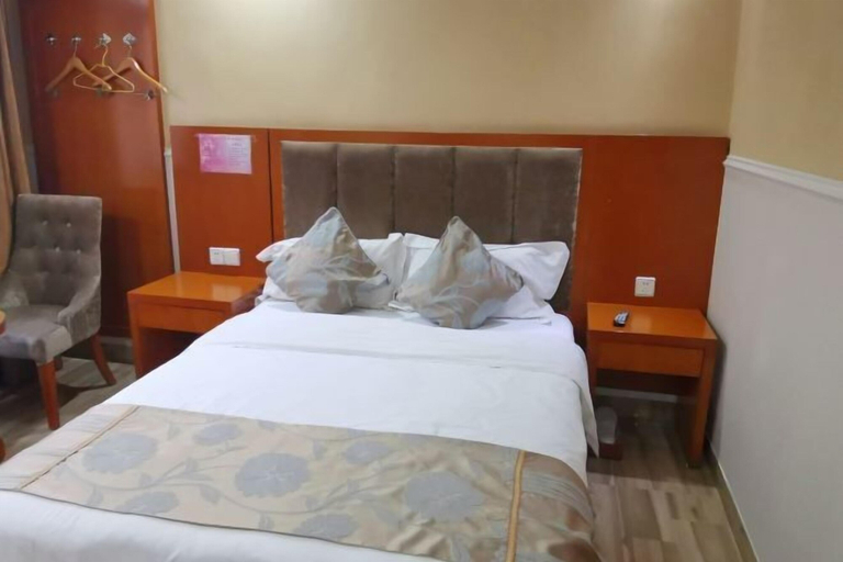 Bedroom 3, Yi Long Hua Chen Impress Business Hotel, Nanchong