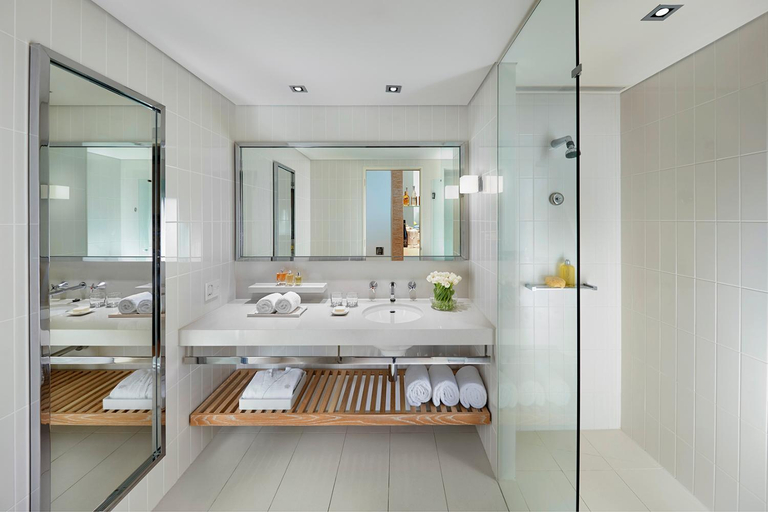 Bathroom 5, Crown Promenade Melbourne, Melbourne