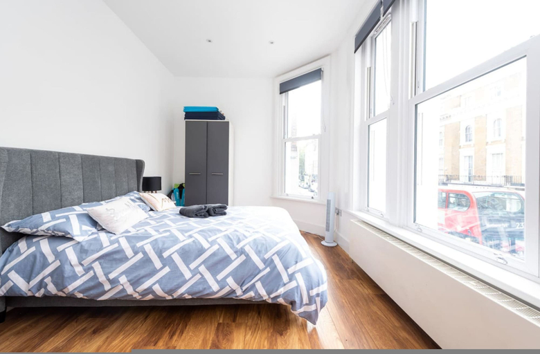 Room 4, Gorgeous Apartment by the Park SS2, London