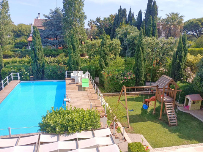Sport & Beauty 4, Casa Torre di Specchio 2 con Piscina, Bari