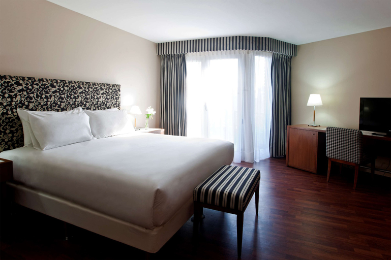 Bedroom 3, NH Cordoba Panorama, Capital