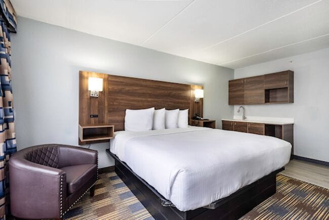 Bedroom 3, Baymont By Wyndham Addison, Dupage