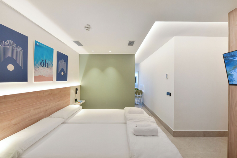 Room 2, OH Suites Paseo de las Canteras 58, Las Palmas