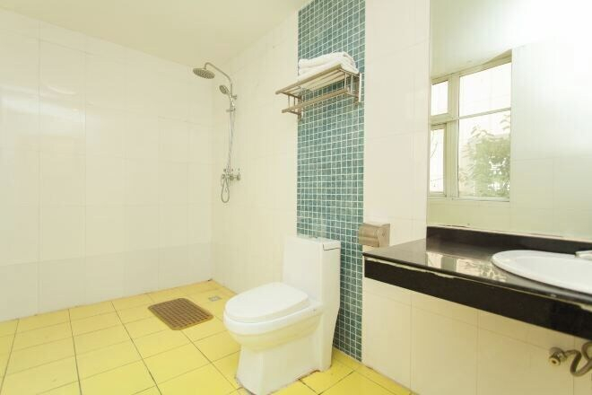 Bathroom 3, Light Living City Preferred Hotel (RT-Mart), Jiyuan shi
