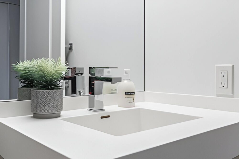 Bathroom 5, North Suites - Downtown Toronto, Toronto