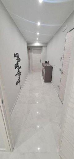 Others 5, B&B Grifondoro, Crotone