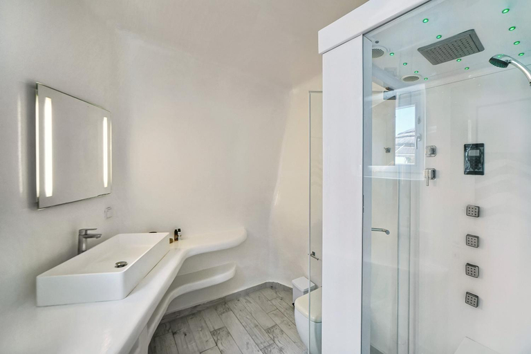 Bathroom 4, Zinas Villas, South Aegean