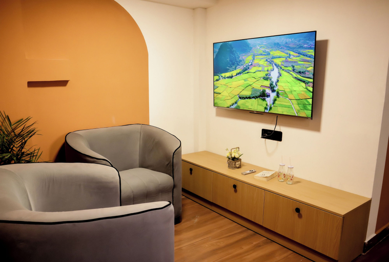 Living area, C Suites Gilbert, Bangalore