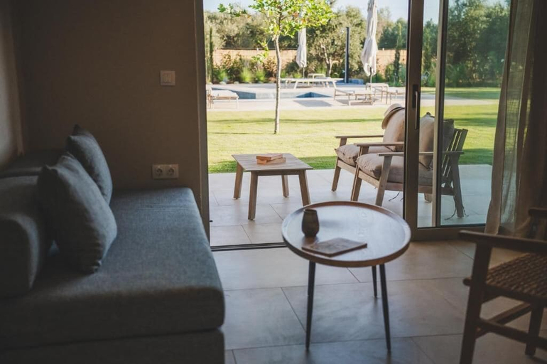 Living area 2, helichrysum lofts, Peloponnese