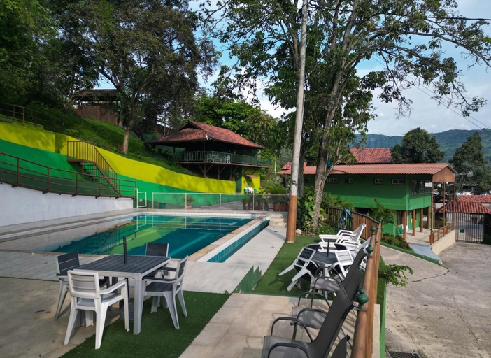 Pool 4, Ecohotel Alflo, Villeta