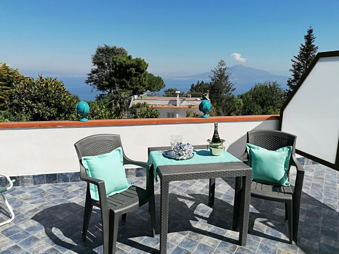 Others 4, Villa Teresa, Napoli