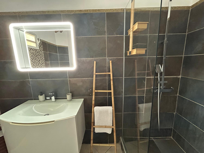 Bathroom 4, Domaine Madinina Dream, Rivière-Salée