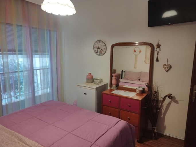 Bedroom 3, Private Rooms in shared house, Central Macedonia