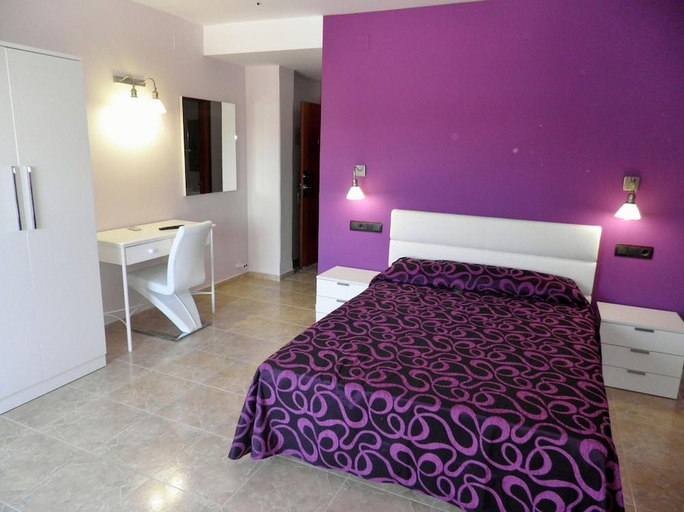 Bedroom 2, Hotel Meson l´Ainsa, Huesca