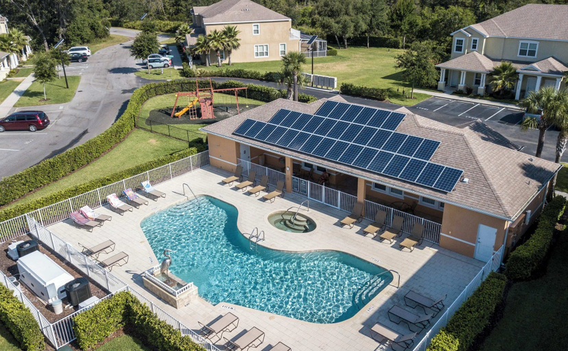 Outdoor pool, Modern 3Bd Screened Pool at Serenity Resort 17322, Lake