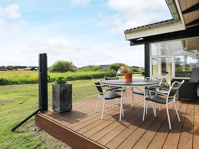 Others 5, Holiday Home in Hirtshals, Hjørring