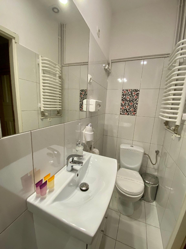 Bathroom 3, Golebia 8 Residence, Kraków City
