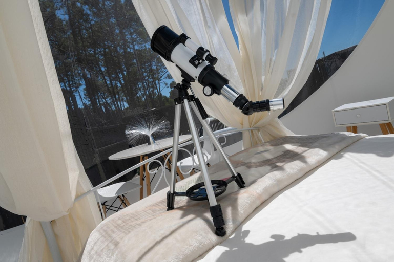 Bedroom 2, BurbujasBalbuena, interpretacion de la via lactea, Pontevedra