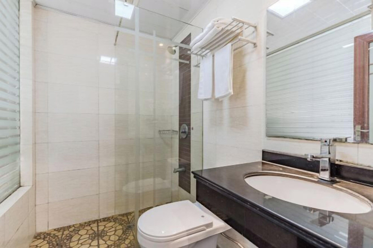 Bathroom 3, Yunhailou Hotel, Huangshan
