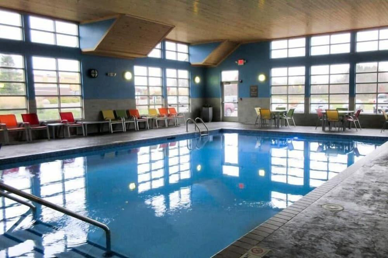 Sport & Beauty 5, AmeriVu Inn and Suites - Chisago City, Chisago