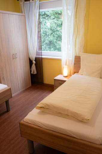 Bedroom 2, Hotel zur Post e.K., Bayreuth