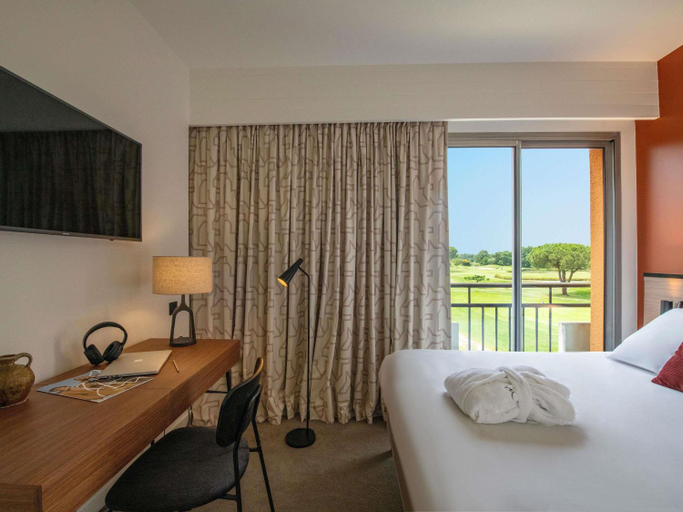 Bedroom 3, Mercure Toulouse Airport Golf de Seilh Hotel, Haute-Garonne