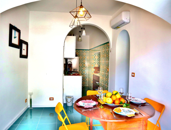 Room 2, Villa Terrazza e la Luna, Salerno