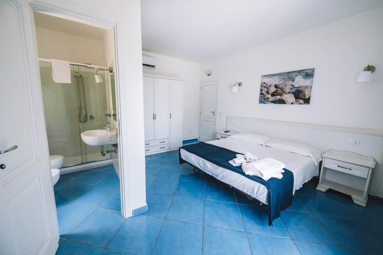 Bedroom 2, Agriturismo biologico 'A Lanterna, Reggio Di Calabria