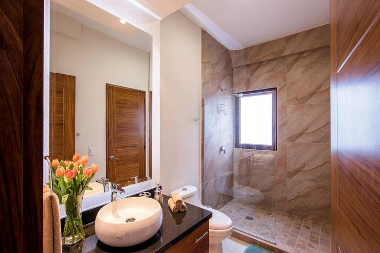 Bathroom 3, Nise, Puerto Vallarta
