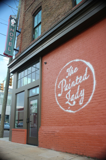 Exterior & Views 2, The Painted Lady, Jefferson