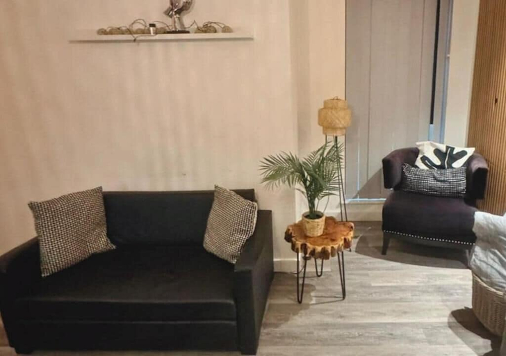 Living area 5, Manhattan Suites near Liverpool ONE, Sefton
