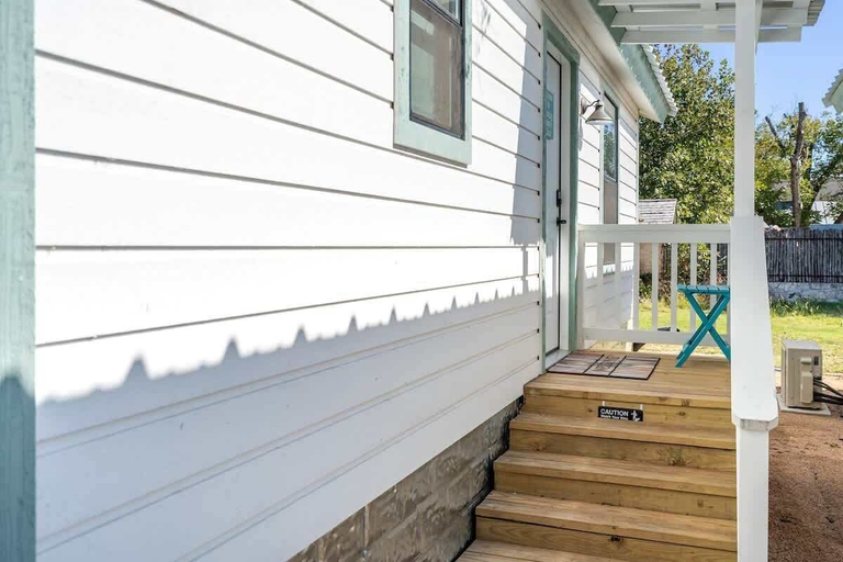 Terrace/patio, Charming Casita Right on Main St, Gillespie
