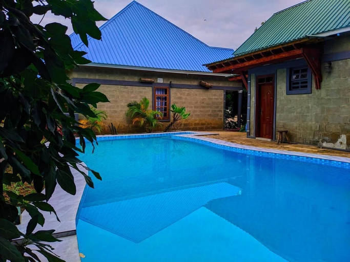 Pool 4, VIGO LODGE, Meru