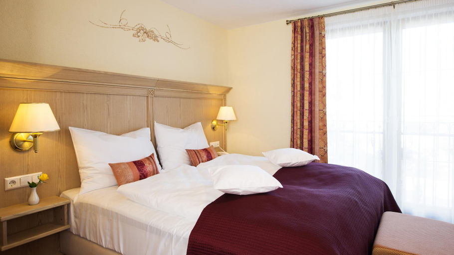 Bedroom 2, Hotel & Restaurant Rebstock, Baden-Baden