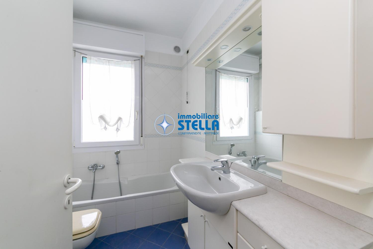 Bathroom 2, Condominio Adriatico, Venezia