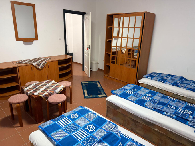 Bedroom 4, Beach Hostel Balatonboglar, Fonyód