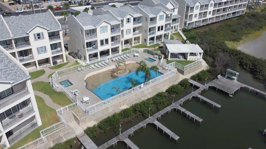 Exterior & Views 2, Tortuga Bay, Cameron