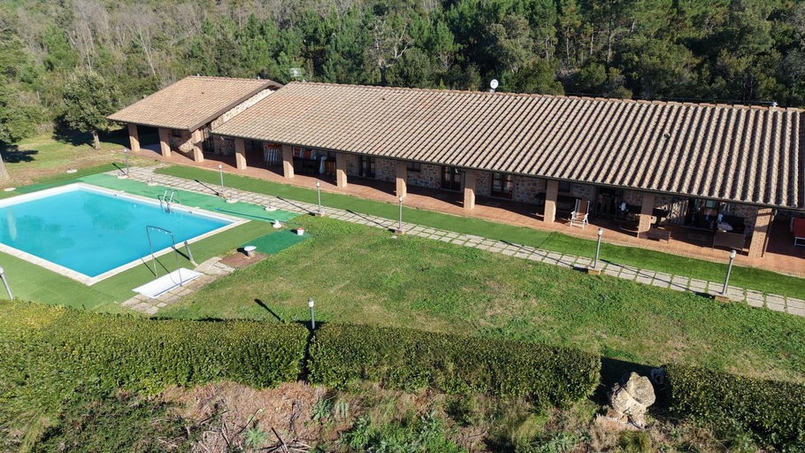 Exterior view 4, Alma del Lago Charming Apartments, Grosseto