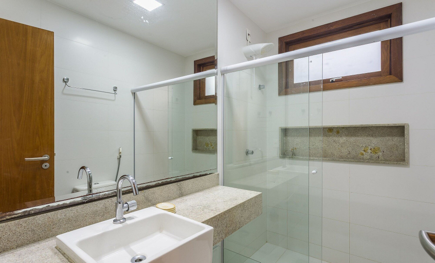 Bathroom 5, Apt in Condo w/ Pool in Barra Grande Vgd0001, Maraú