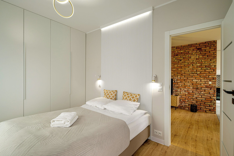 Room 5, RentPlanet - Jedności Narodowej, Środa Śląska
