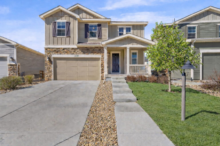 Exterior 2, Pelican Landing Modern 3BD in Lakes at Centerra, Larimer