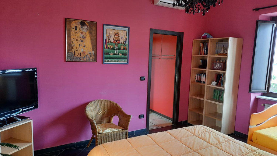 Bedroom, B&B Oasi di Frattamaggiore, Napoli