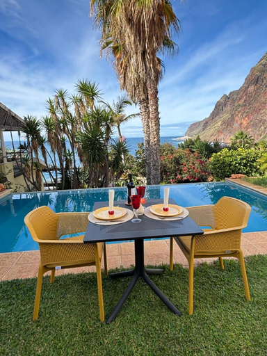 Others 5, Bela Vigia, Calheta