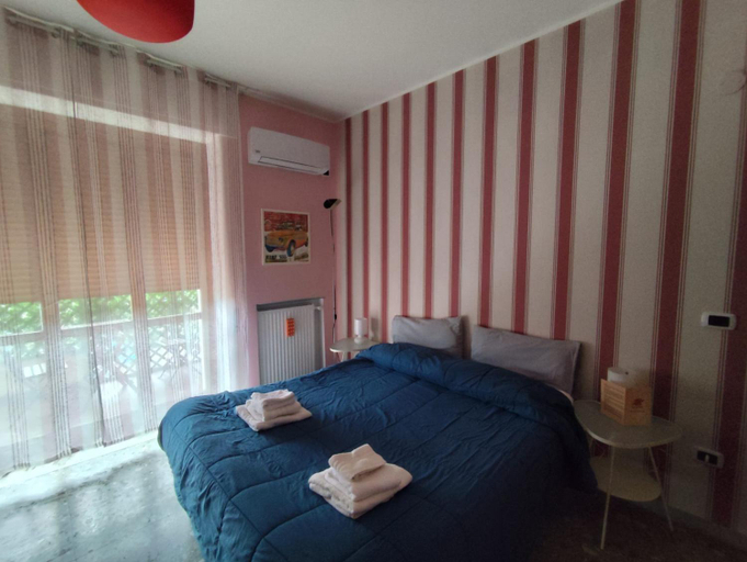 Bedroom 3, B&B Dietro l'Angolo, Benevento