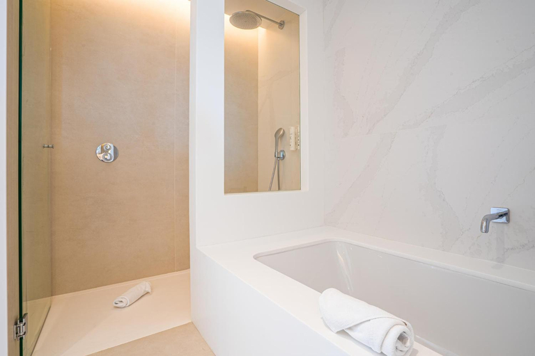 Bathroom 5, Rafa Nadal Residence, Baleares